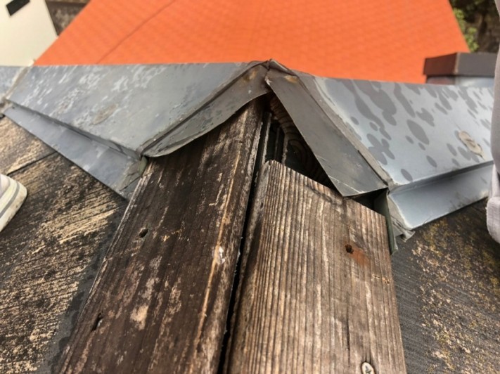 棟板金剥がれ