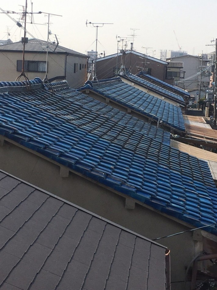 折れた梁