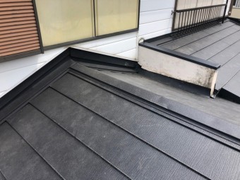 下屋根