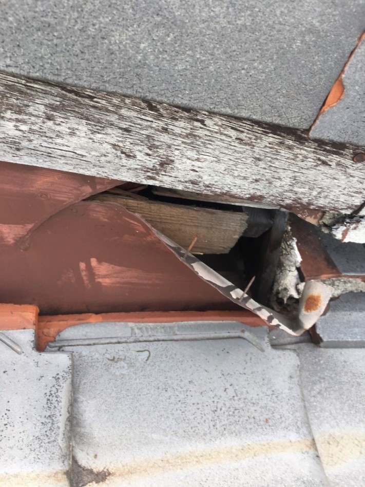 板金剥がれ