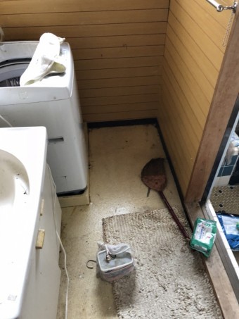 掃除後脱衣場