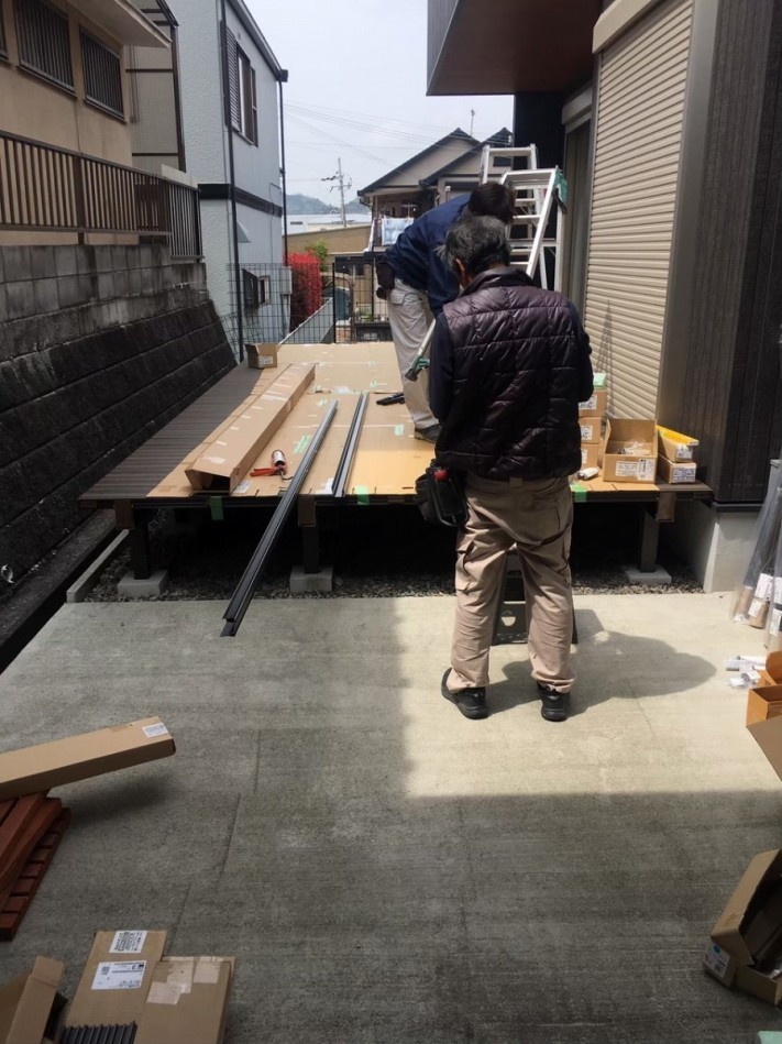 ウッドデッキ床