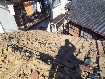 屋根めくり葺き土
