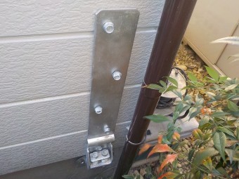 ホールダウン金物
