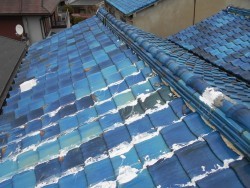 傷んだ屋根