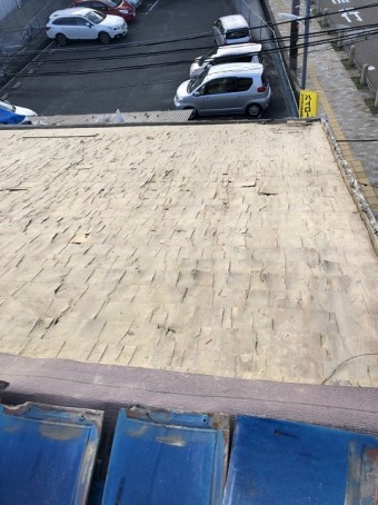 屋根下地