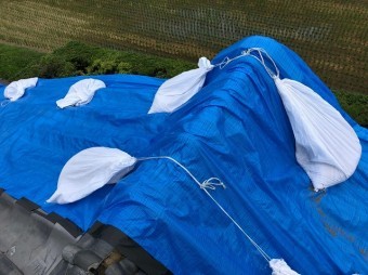 台風被害後の屋根の現場調査