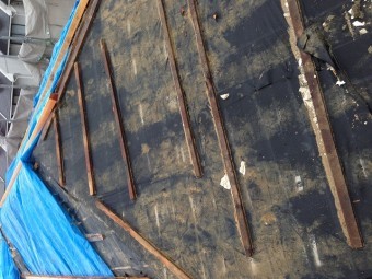 劣化した屋根下地