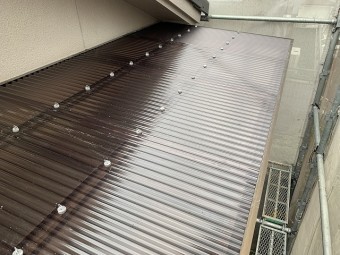 波板張り完成