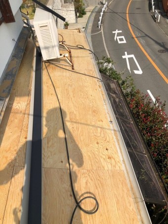 屋根葺き替え工事