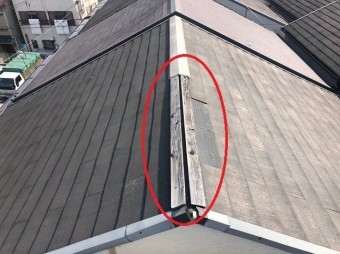 棟板金の破損