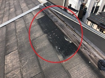 スレート屋根の破損
