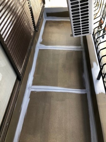 ベランダ目地
