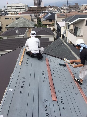 カバー工法本体張り