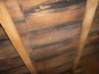 小屋裏
