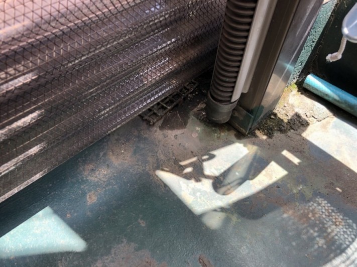 ベランダ雨漏れ