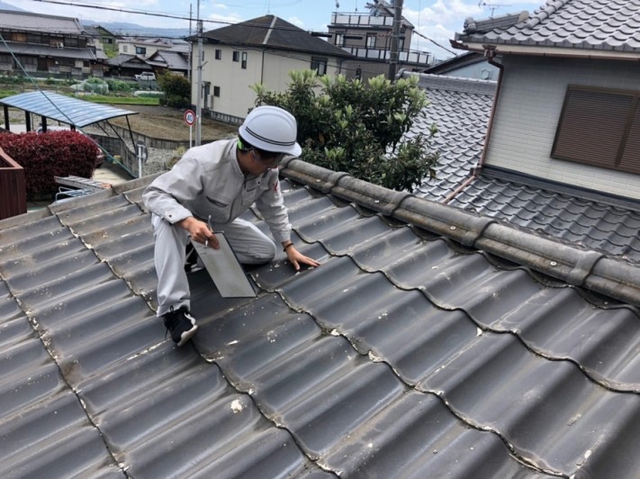 屋根上