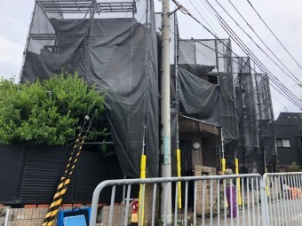 足場
