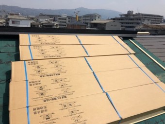 ガルバリウム屋根材