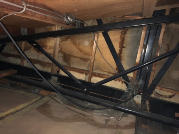 小屋裏
