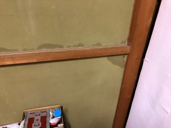 和室雨染み
