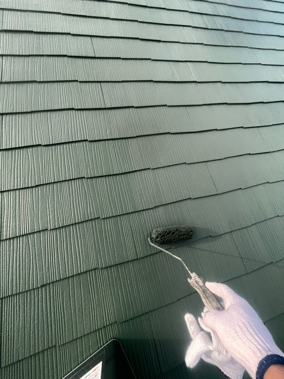 近江八幡市　スレート屋根　遮熱塗装　上塗り