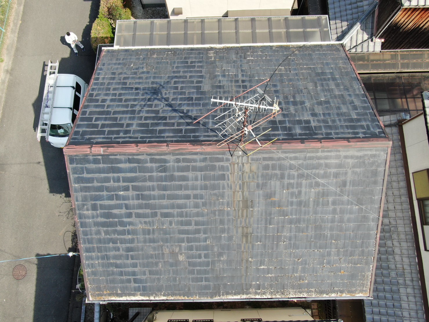彦根市　スレート屋根の状況