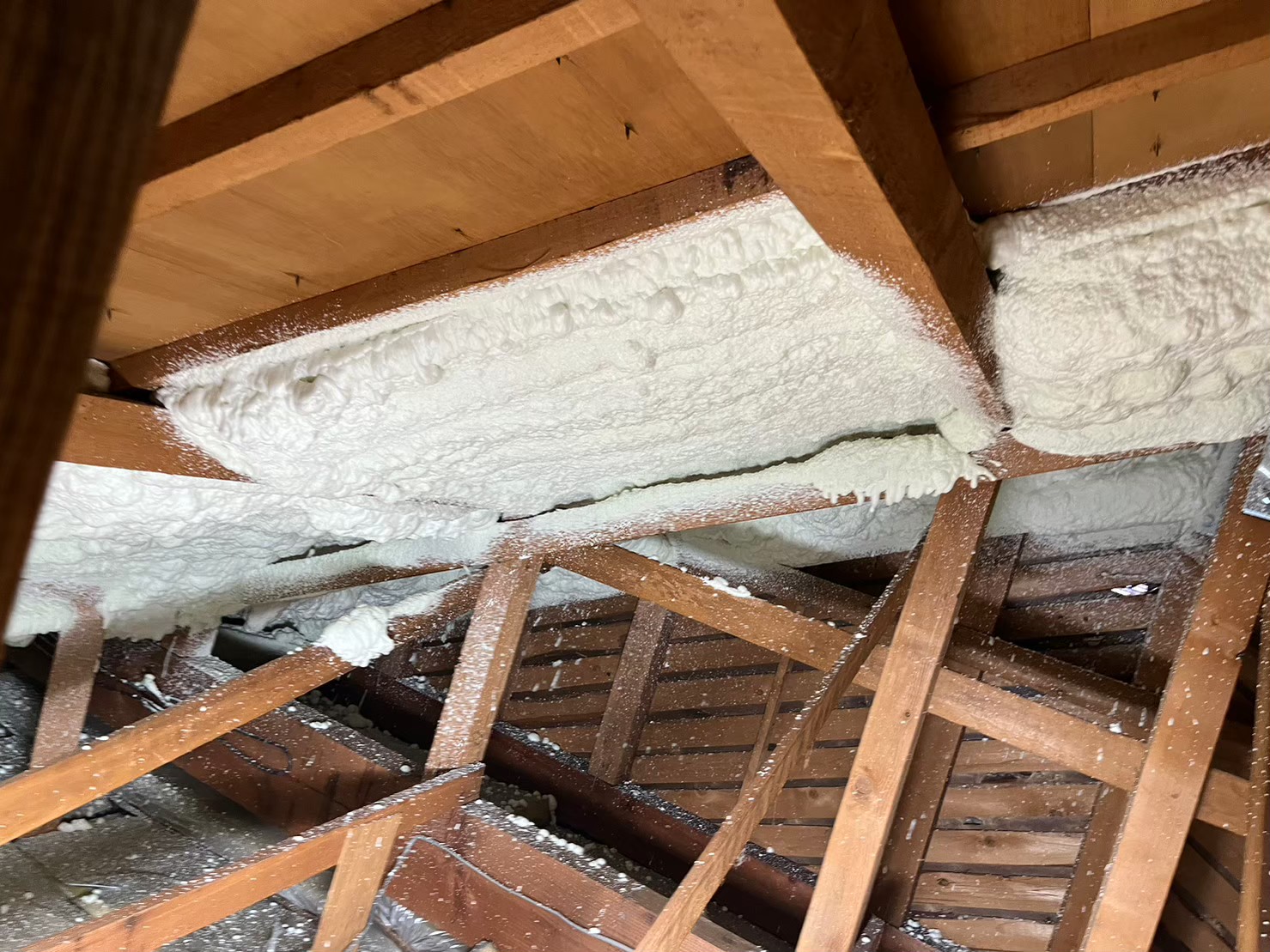 アクアフォームの吹付開始