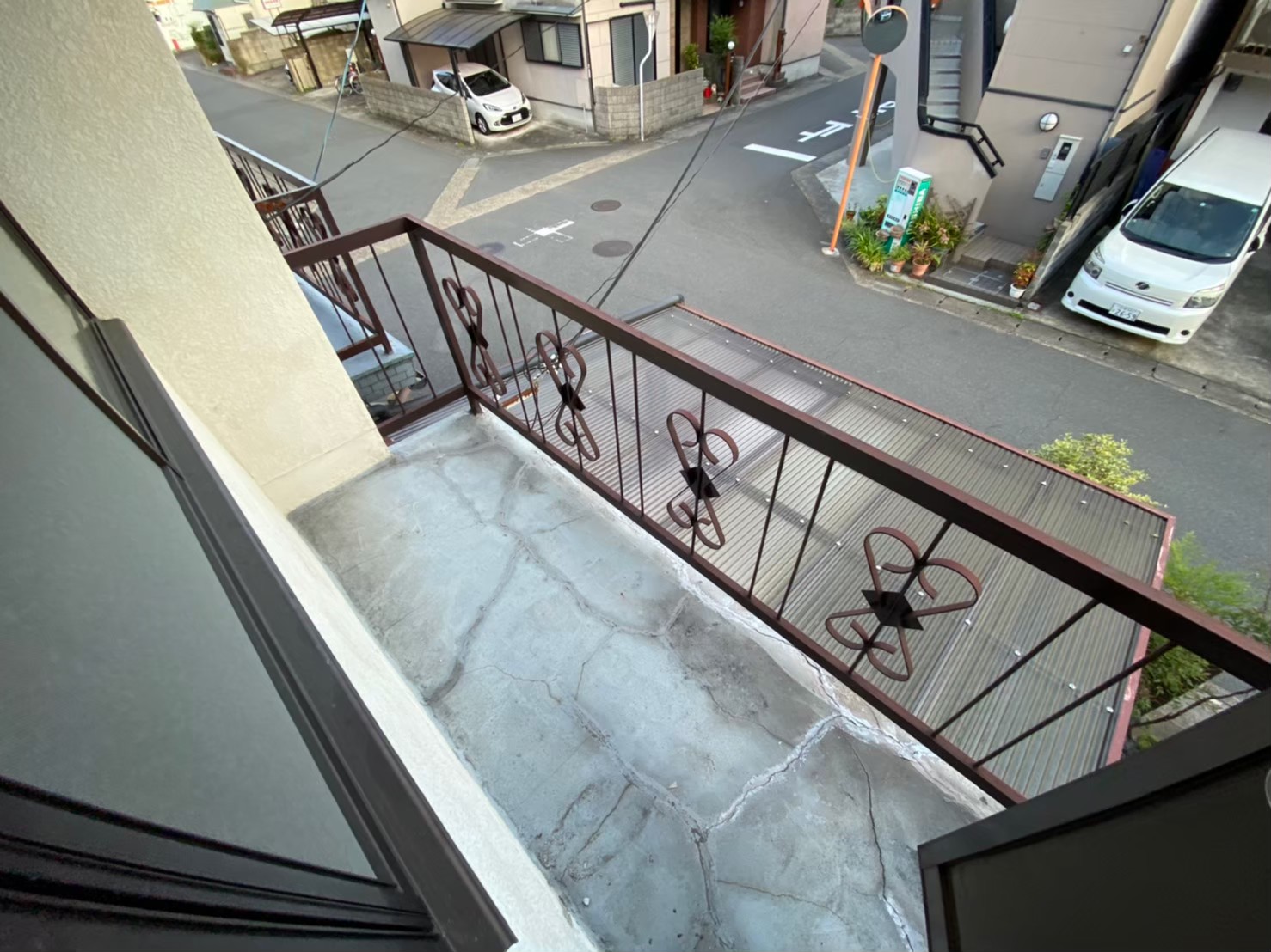 ひび割れ範囲の詳細確認