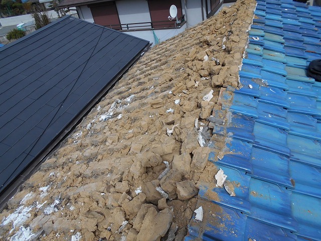 屋根土の撤去