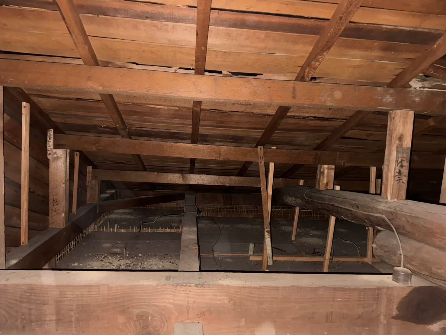 屋根カバー 換気棟 (1)