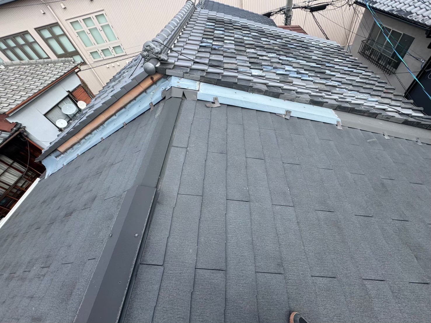 【守山市】スレート屋根から雨漏り？小屋裏の湿気は換気棟解決？屋根工事お見積りのご相談！