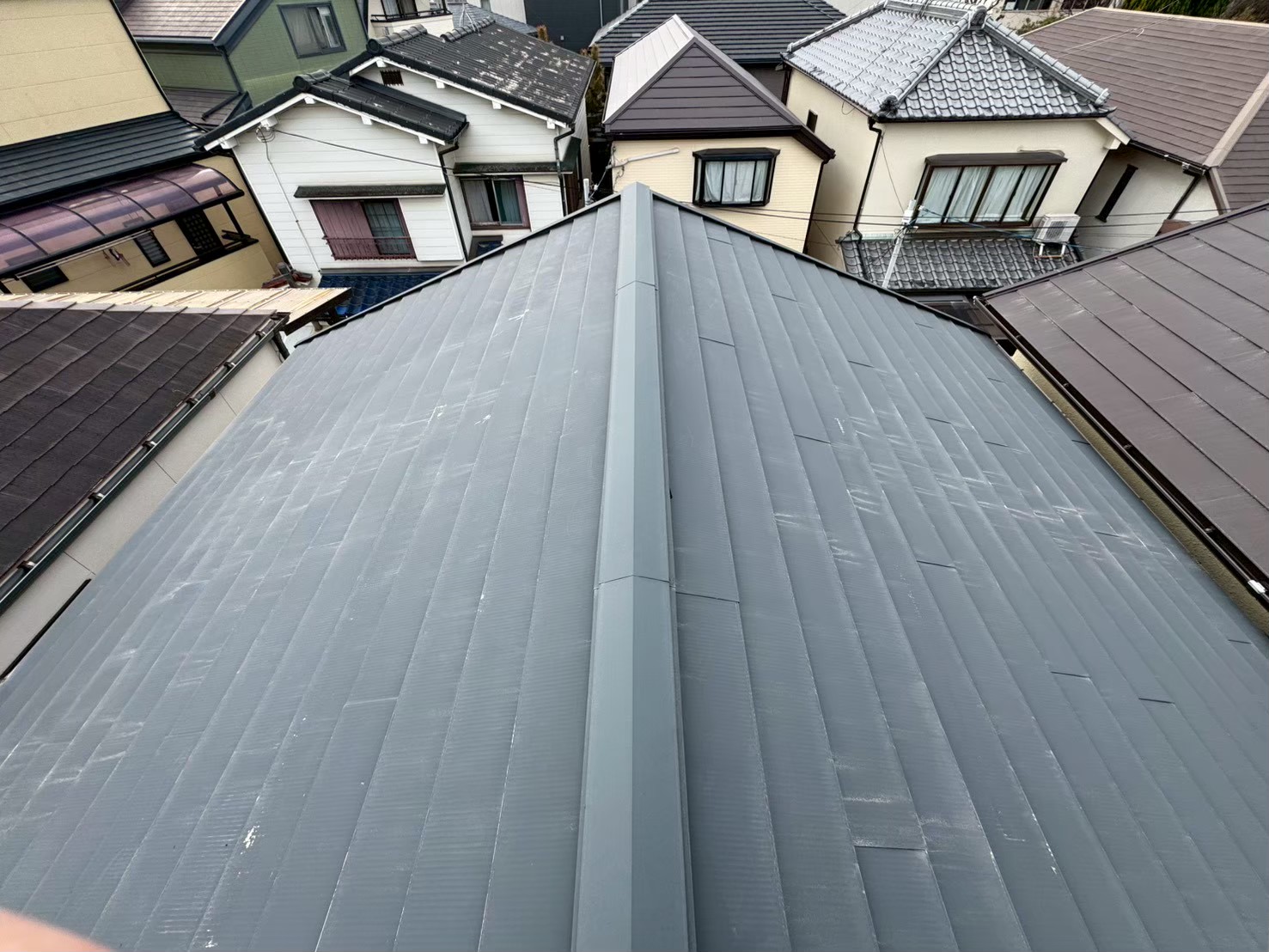 【甲賀市】屋根の色あせ・白い汚れは要注意？現地調査で分かった劣化サインとは